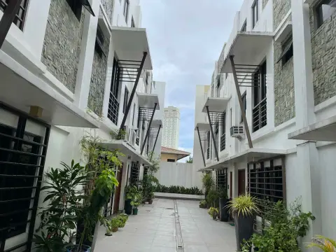 house-and-lot-for-rent-at-mandaluyong-3-bedrooms-for-rent