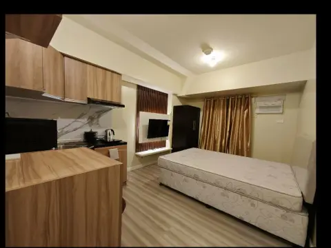 studio-unit-at-it-park-for-rent