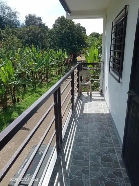 tagaytay-apartment-near-tchns-school-for-rent