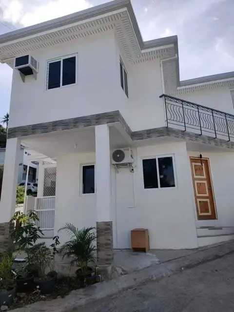 fully-furnished-corner-unit-house-and-lot-in-grand-terrace-heights-consolacion-for-rent