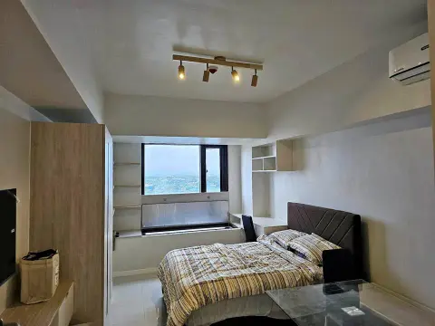 fully-furnished-studio-type-condo-in-mandani-bay-suits-mandaue-city-for-rent