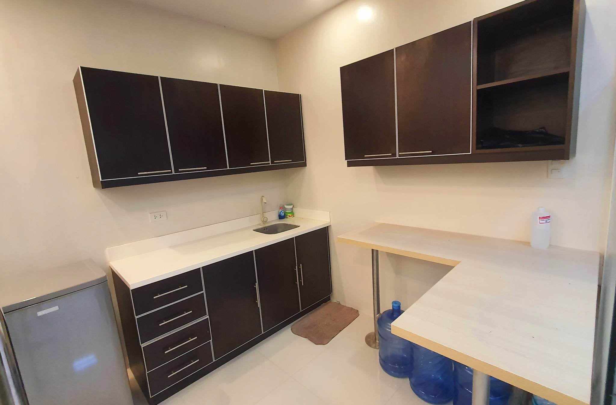 IT Park Office Unit For Rent https://rent.ph/uploads/0000/119/2025/06/21/494356419-1677147059674208-3437228459223937052-n2.jpg