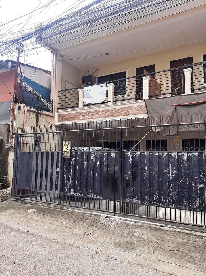 3BR House for RENT in La Guardia Lahug, Cebu City https://rent.ph/uploads/0000/120/2025/09/11/114.jpg