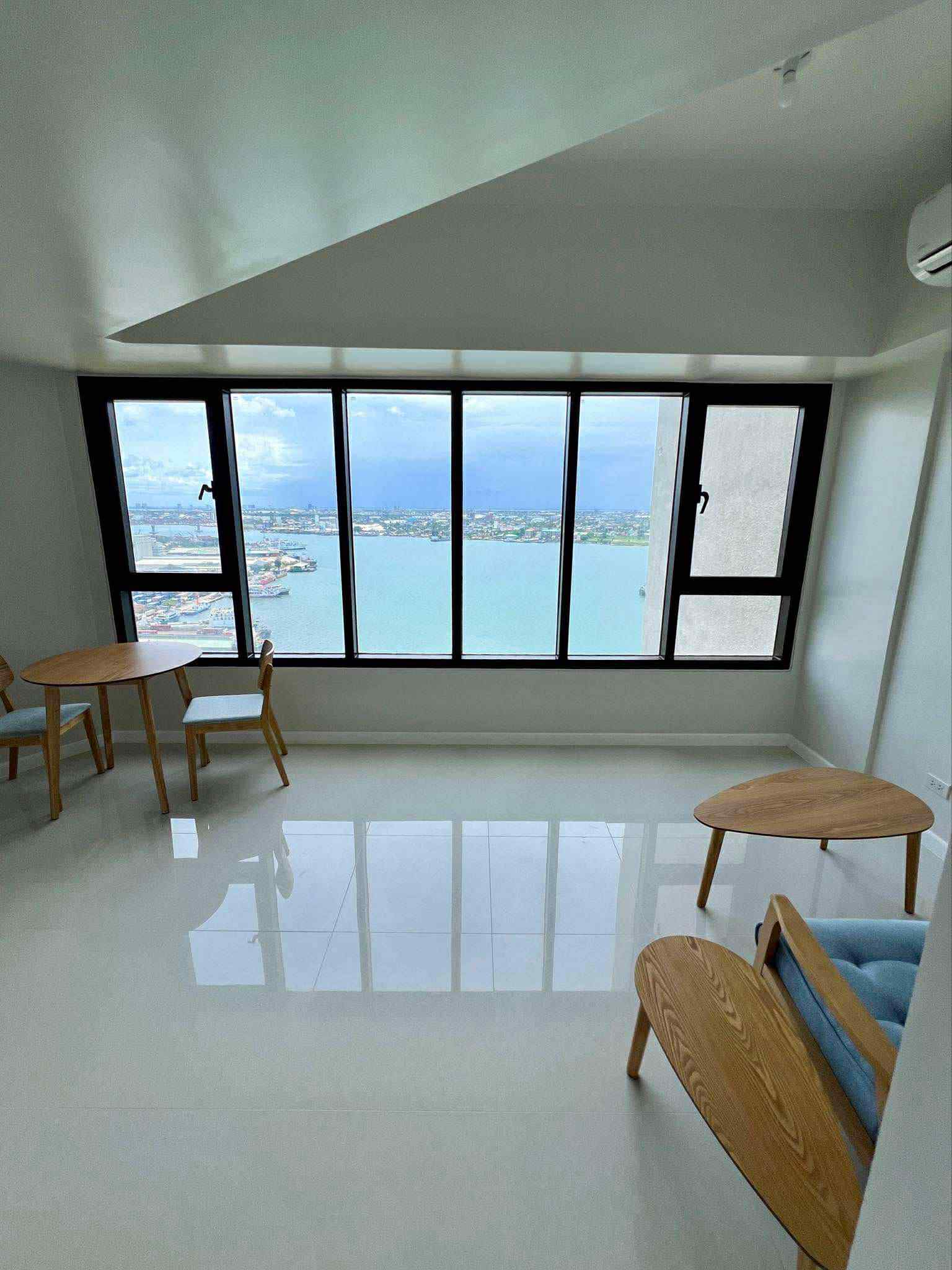 Mandani Bay Sea View 1BR for RENT Mandaue City Cebu https://rent.ph/uploads/0000/120/2025/09/19/1.jpeg