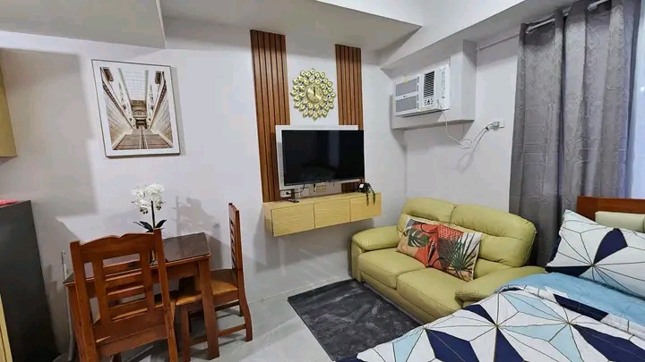 STUDIO UNIT FOR RENT AT CASAMIRA TOWERS MANDAUE https://rent.ph/uploads/0000/121/2025/12/09/1765198843762.jpg