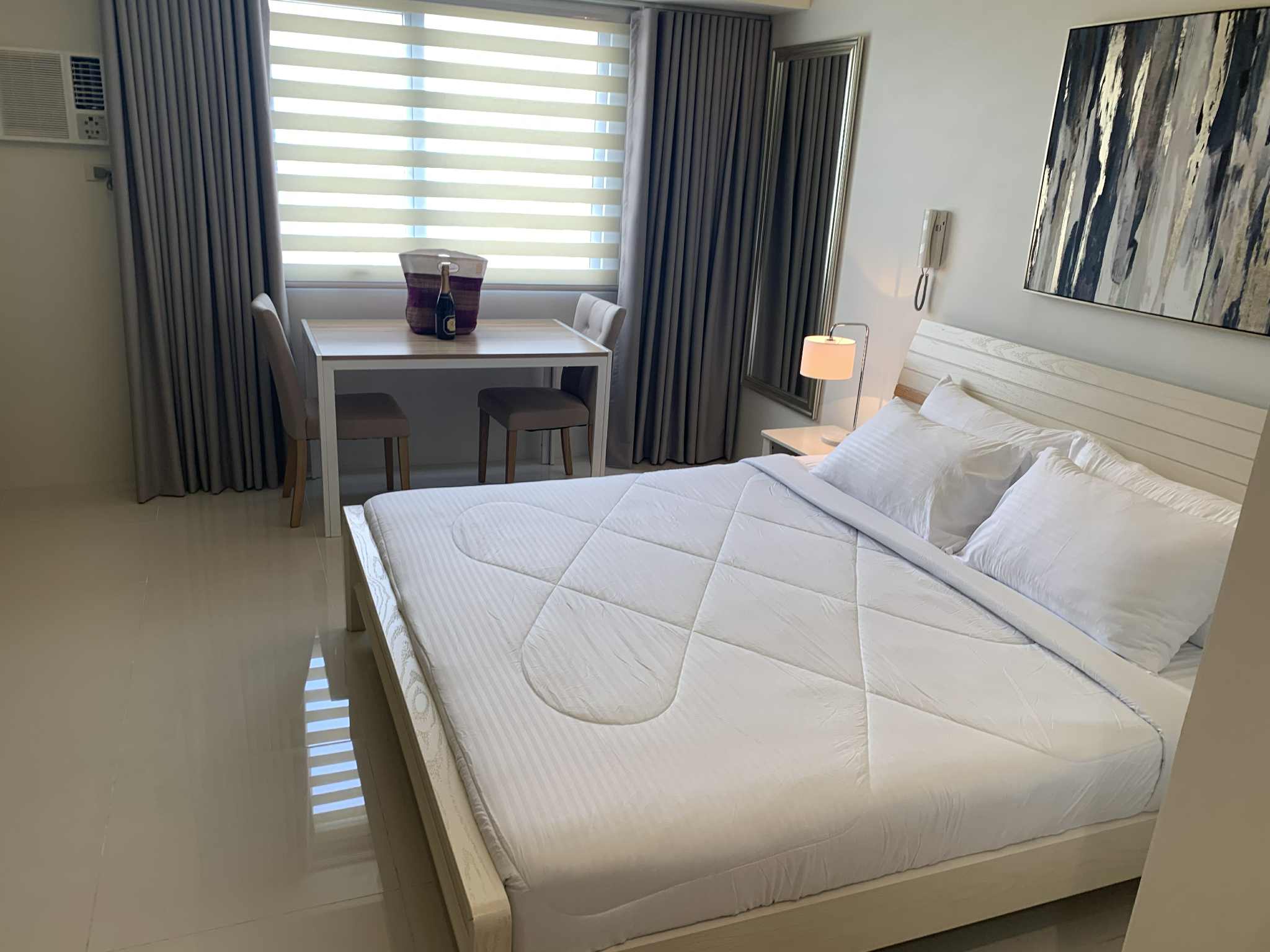 Studio Unit For Rent https://rent.ph/uploads/0000/203/2025/08/26/attai7endxxedwrfrrbv2k6phkz2xpymyi2aqbn-wvo7ye.jpeg