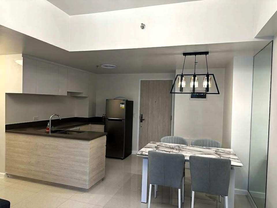For Rent 2 bedrooms with Parking and 2 Toilets and Bahts in Mandani bay Mandaue City https://rent.ph/uploads/0000/230/2025/07/06/511519989-1867324034122615-1809077605164474101-n1.jpg