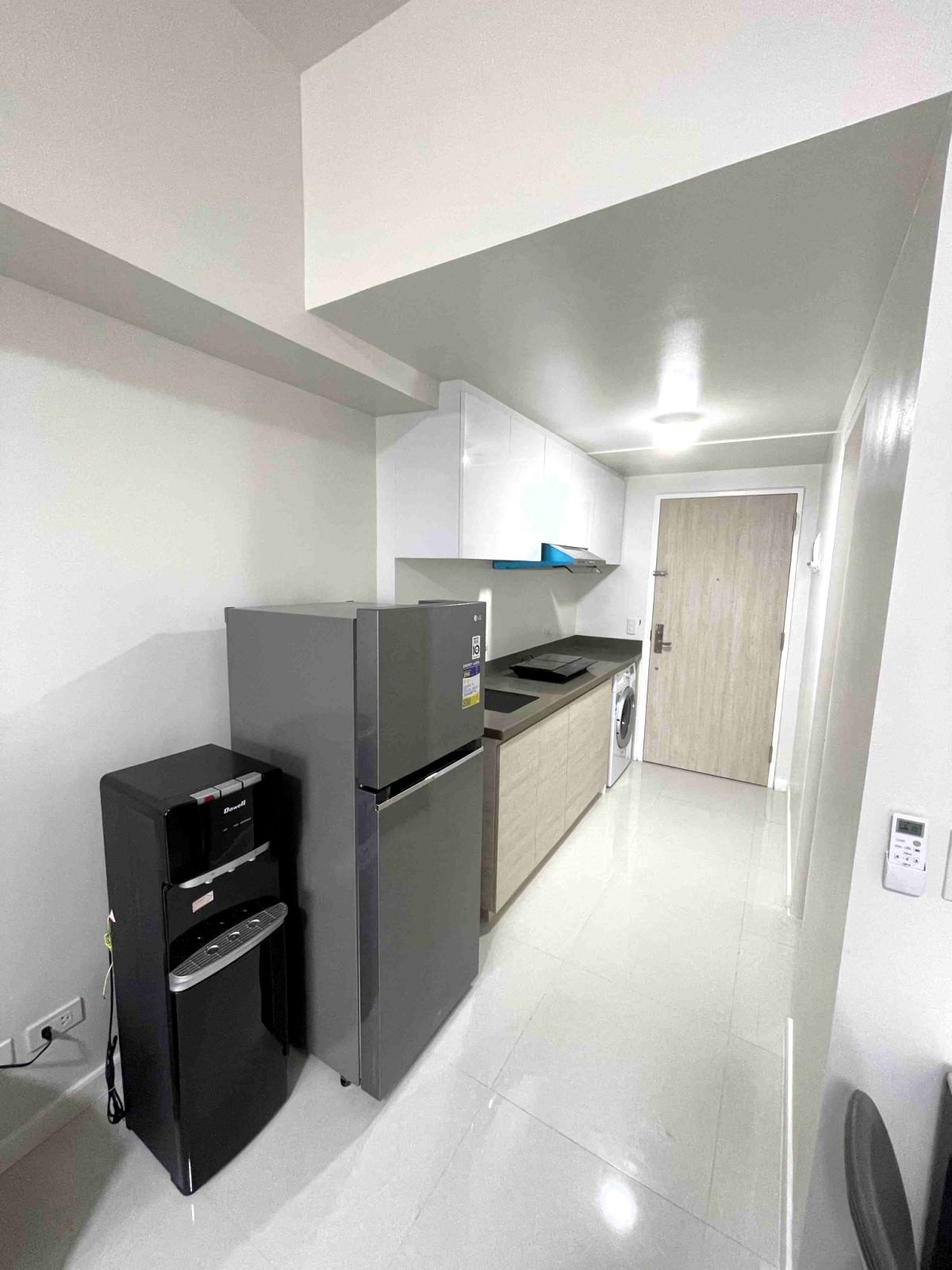 Fully furnished studio-type for rent in Mandani bay Mandani Cebu https://rent.ph/uploads/0000/230/2025/07/09/viber-image-2025-07-08-13-16-42-0481.jpg