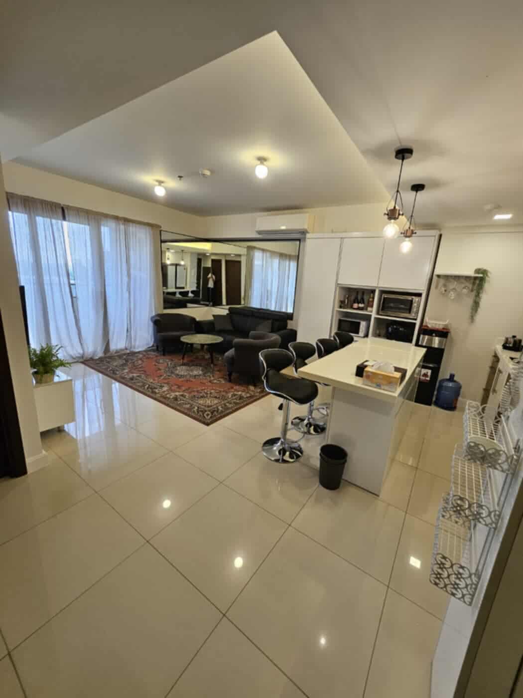 1 Bedroom with Parking for rent in Alcoves inside Ayala Business Park-Cebu https://rent.ph/uploads/0000/230/2025/09/06/541170418-1109348357842179-5984769698848207126-n.jpg