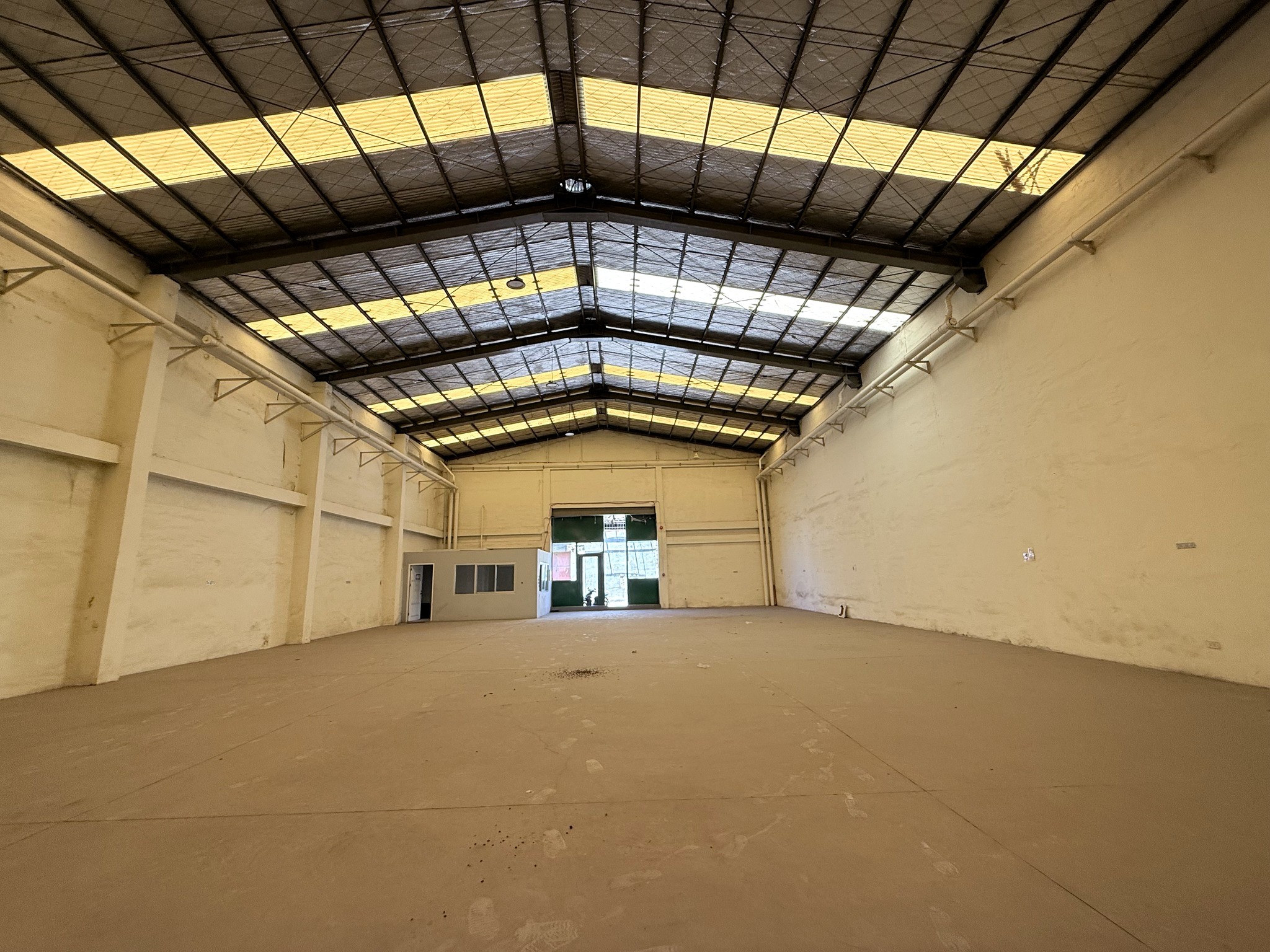 Warehouse for rent in Subangdako Mandaue City https://rent.ph/uploads/0000/230/2025/09/12/493822347-122152281470442614-6003000617516046055-n1.jpg