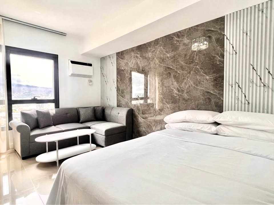Fully furnished Studio-type  Condo in J Tower  Residences  beside SM J Mall https://rent.ph/uploads/0000/230/2025/09/13/515399820-1066962391627236-5766166668881791536-n.jpg