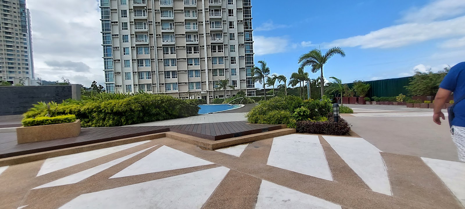 I bedroom Condo for rent with Balcony in Marco Polo Residences Lahug Cebu City https://rent.ph/uploads/0000/230/2025/11/19/common-areas.jpg