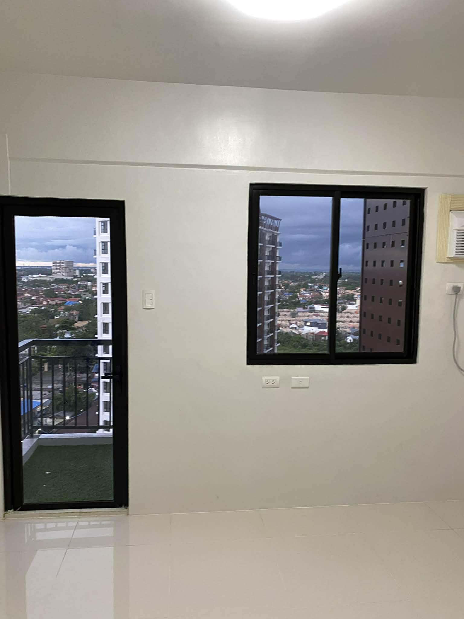 Unfurnished 1BR in Royal Oceancrest Mactan for Rent https://rent.ph/uploads/0000/24/2025/12/23/received-1605611597122265.jpeg