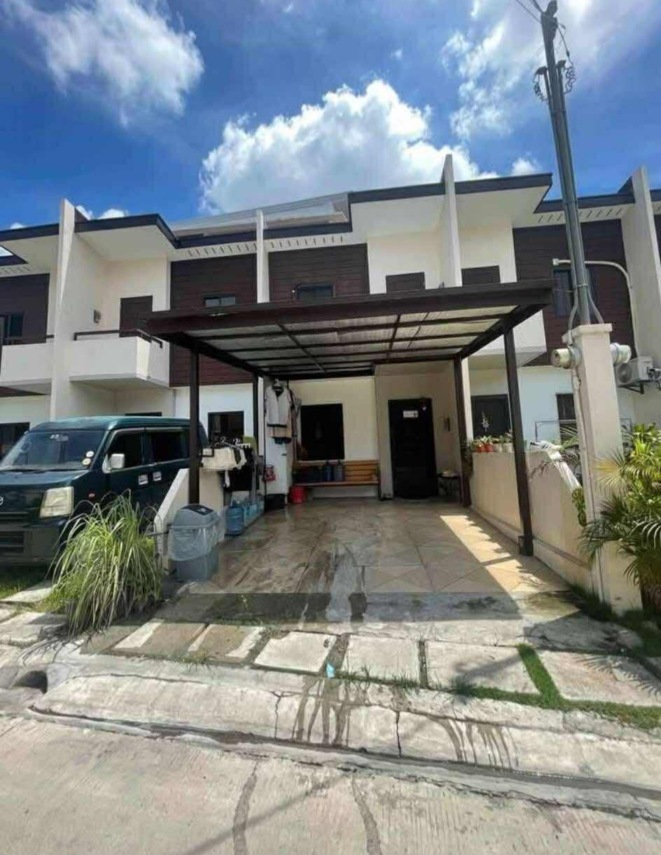 Townhouse for rent in capitol cebu city https://rent.ph/uploads/0000/25/2025/06/16/1000011158.jpg