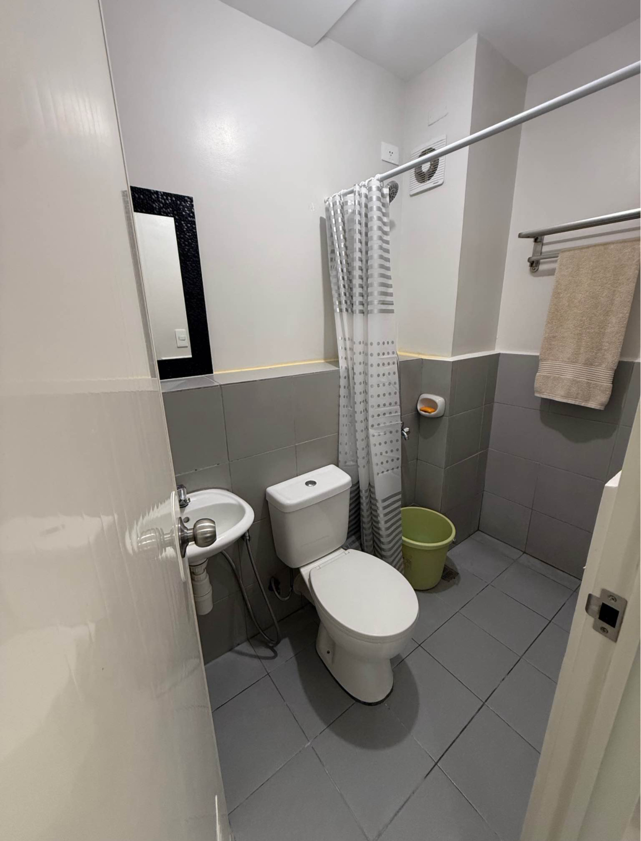 Deca Banilad Condominium for RENT https://rent.ph/uploads/0000/25/2026/04/04/img-8642.jpeg