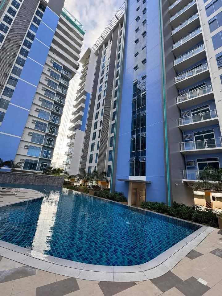 FOR RENT: NEWLY TURN-OVER FULLY-FURNISHED UNIT W/ PARKING LOT @MIVELA GARDEN RESIDENCES https://rent.ph/uploads/0000/830/2025/06/24/fb-img-1750621671366.jpg