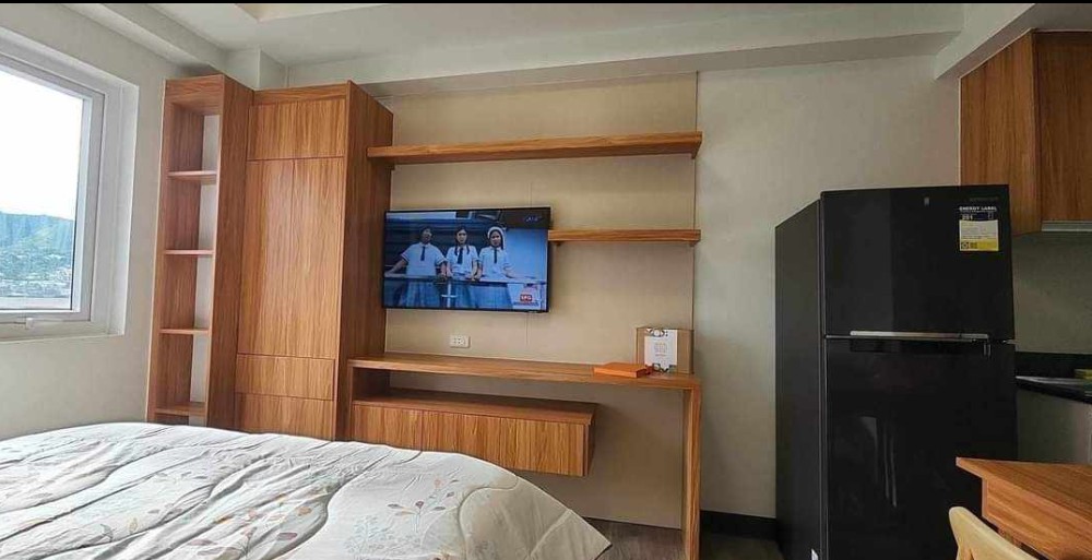 Studio with Balcony and Mountain view https://rent.ph/uploads/0000/944/2025/05/08/received-8048518335266385.jpeg