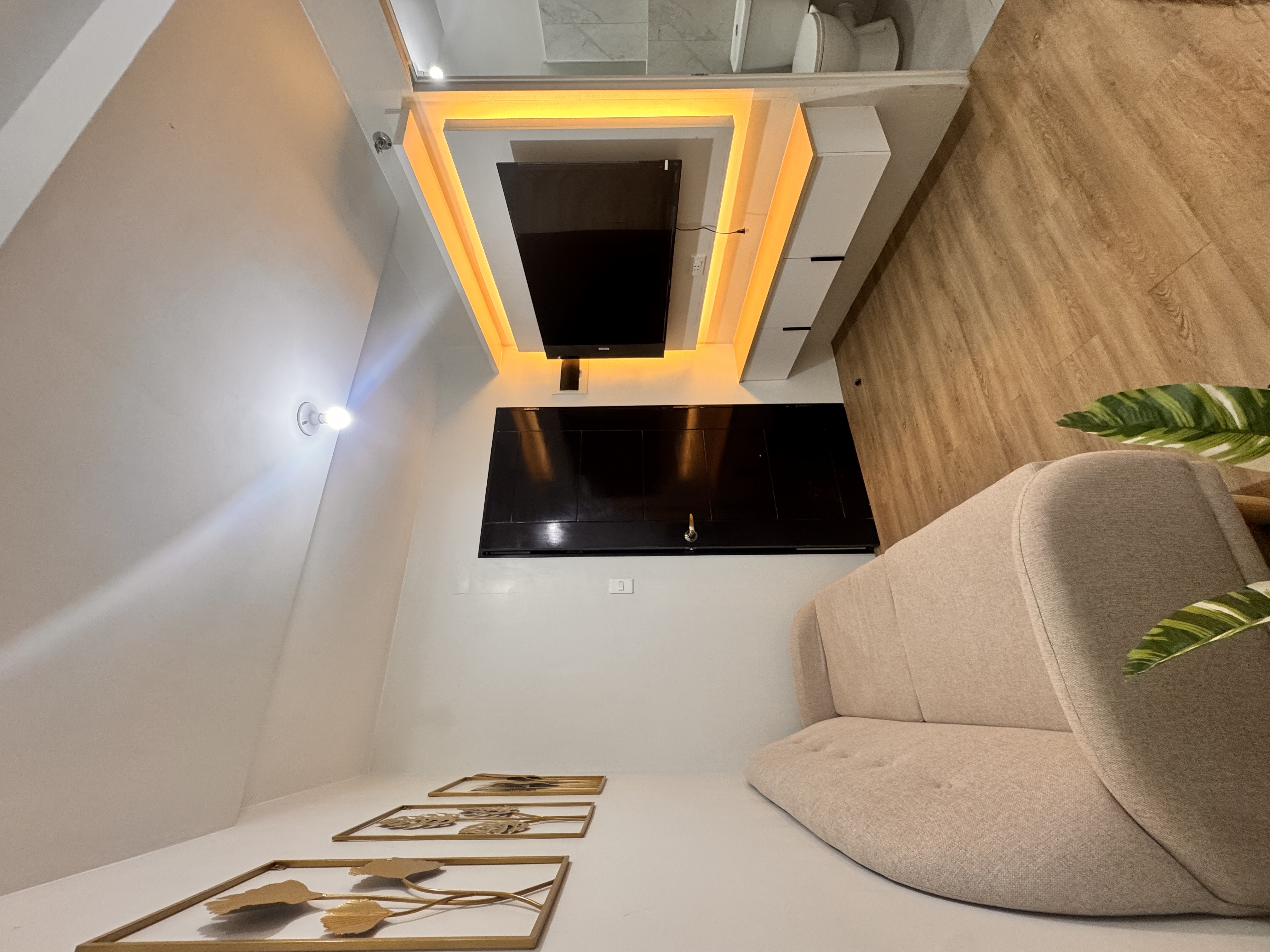 Budget-Friendly Condo in Urban Deca Banilad‼️ https://rent.ph/uploads/0013/13678/2026/03/24/img-4166.jpeg