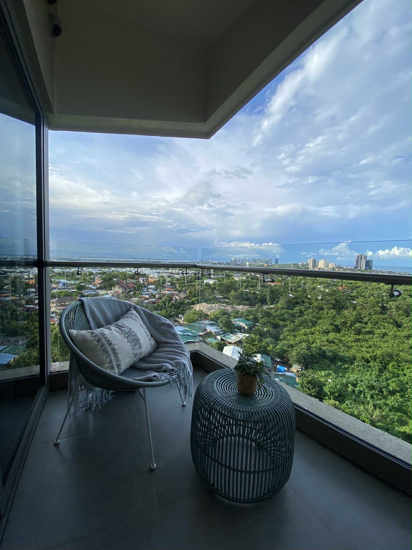 Tambuli Seaside Studio https://rent.ph/uploads/0014/14283/2025/11/23/messenger-creation-8ecd6e16-44cf-402f-be9c-6d9170742909.jpeg