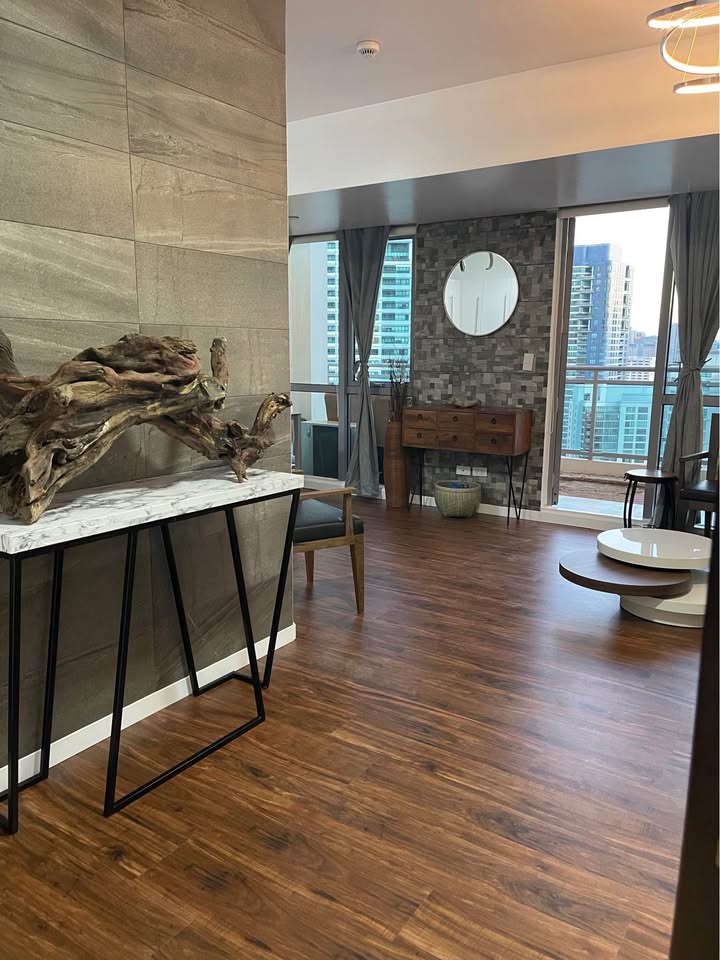 Fully Furnished 3 Bedroom in Mandaluyong https://rent.ph/uploads/0014/14481/2025/06/20/unnamed-7.jpg