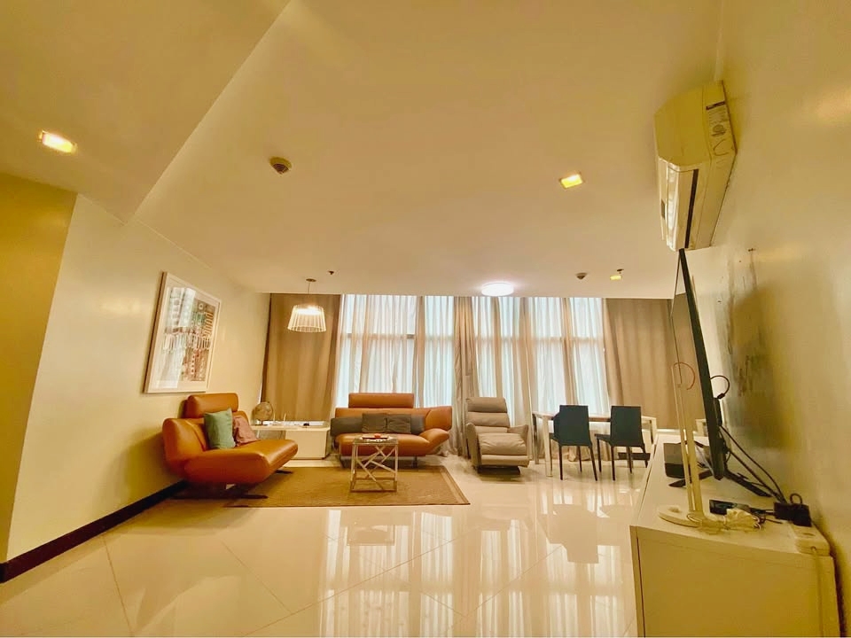 𝐅𝐎𝐑 𝐑𝐄𝐍𝐓: 2BR Condominium One Central Condominium, Makati https://rent.ph/uploads/0014/14481/2025/06/25/485526064-3597828857183757-5951959539081038406-n.jpg