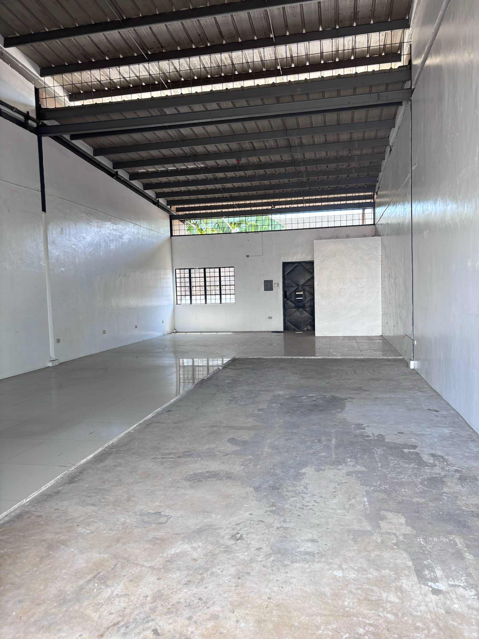 89.80 SQM COMMERCIAL SPACE / OFFICE SPACE / BODEGA / MINI WAREHOUSE for Rent - Cagayan de Oro https://rent.ph/uploads/0015/15625/2025/06/21/atts9l-x8riuv8ey37d7-m2dfuy3od-fayx4ktsaa9nqui.jpeg