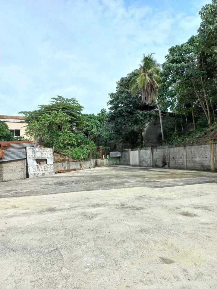 600 SQM COMMERCIAL LOT WITH OFFICE FOR LEASE - Gusa, Cagayan de Oro City https://rent.ph/uploads/0015/15625/2025/06/24/1ffe0fdbdb6eb6bd2047c27b5d997a5a.jpeg