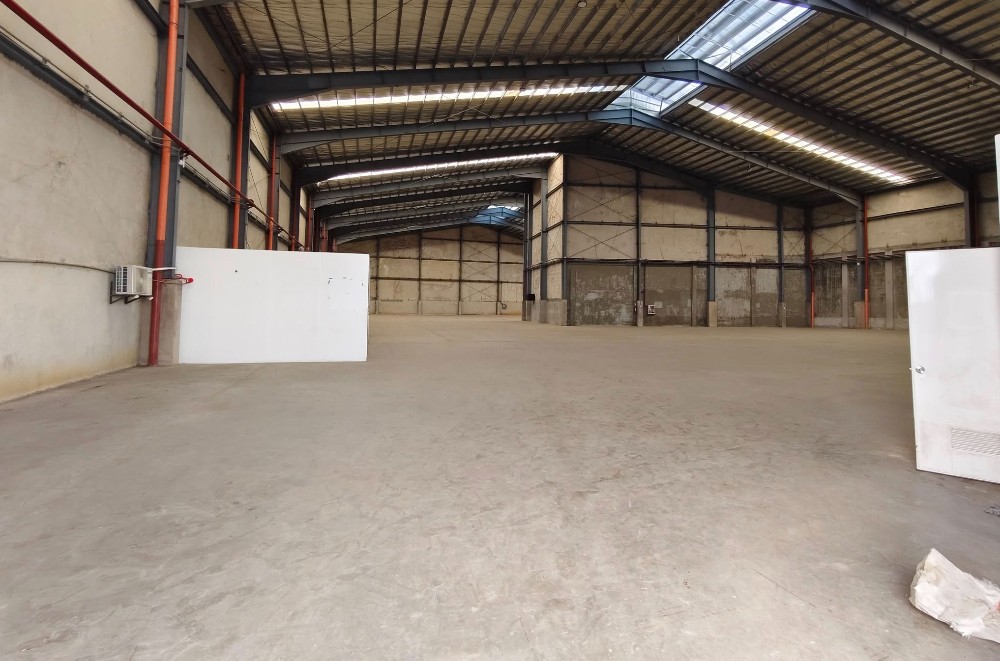 Power-Up Your Operations: High-Clearance 2,868sqm Warehouse in Mandaue City https://rent.ph/uploads/0016/16244/2025/05/02/warehouse-for-rent-in-cebu-1.jpg