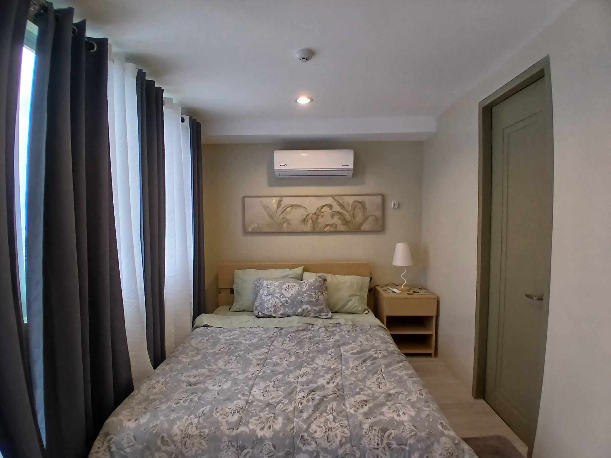 Modern Studio for Rent at Cityscapes Grand Tower https://rent.ph/uploads/0019/19013/2025/08/21/cityscape03.jpg