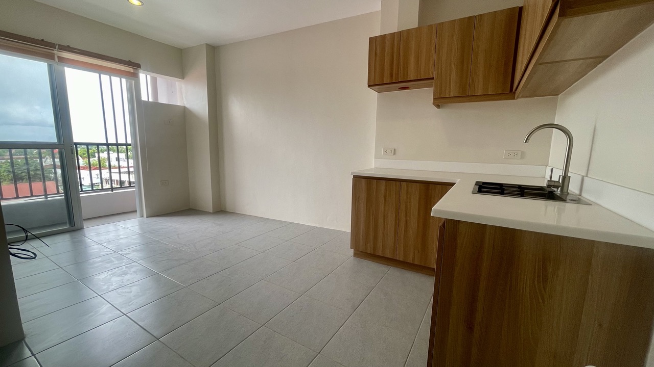 Spacious 2BR Unfurnished Apartment for Rent | Casa Carlito | 32K | Angeles Pampanga | Parking! https://rent.ph/uploads/0019/19437/2025/07/07/img-6855-2-large.jpeg