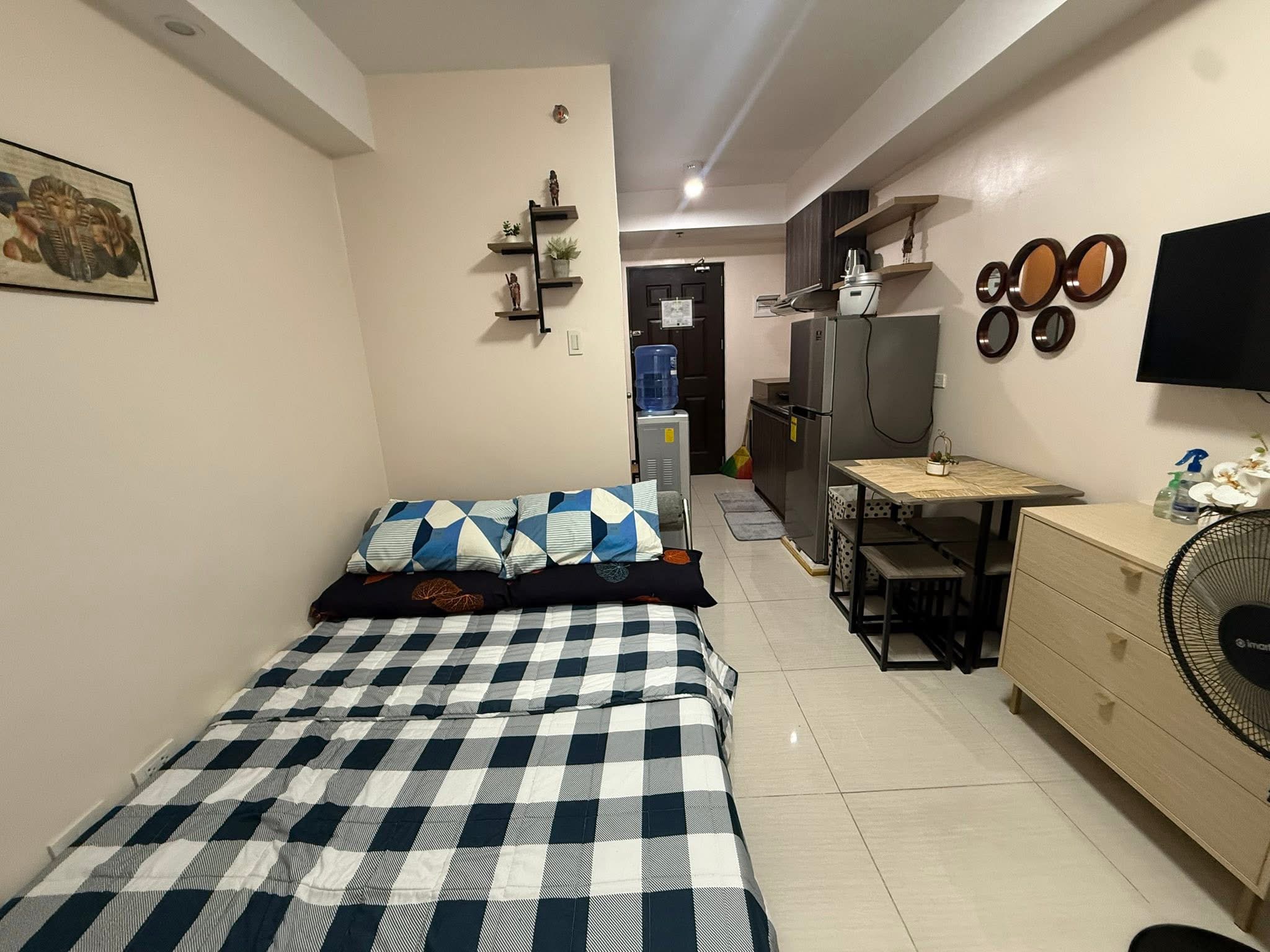 For Rent: Fully furnished Studio Unit @The Persimmon Condominium, Mabolo, Cebu https://rent.ph/uploads/0019/19741/2025/09/28/img-4692.jpeg