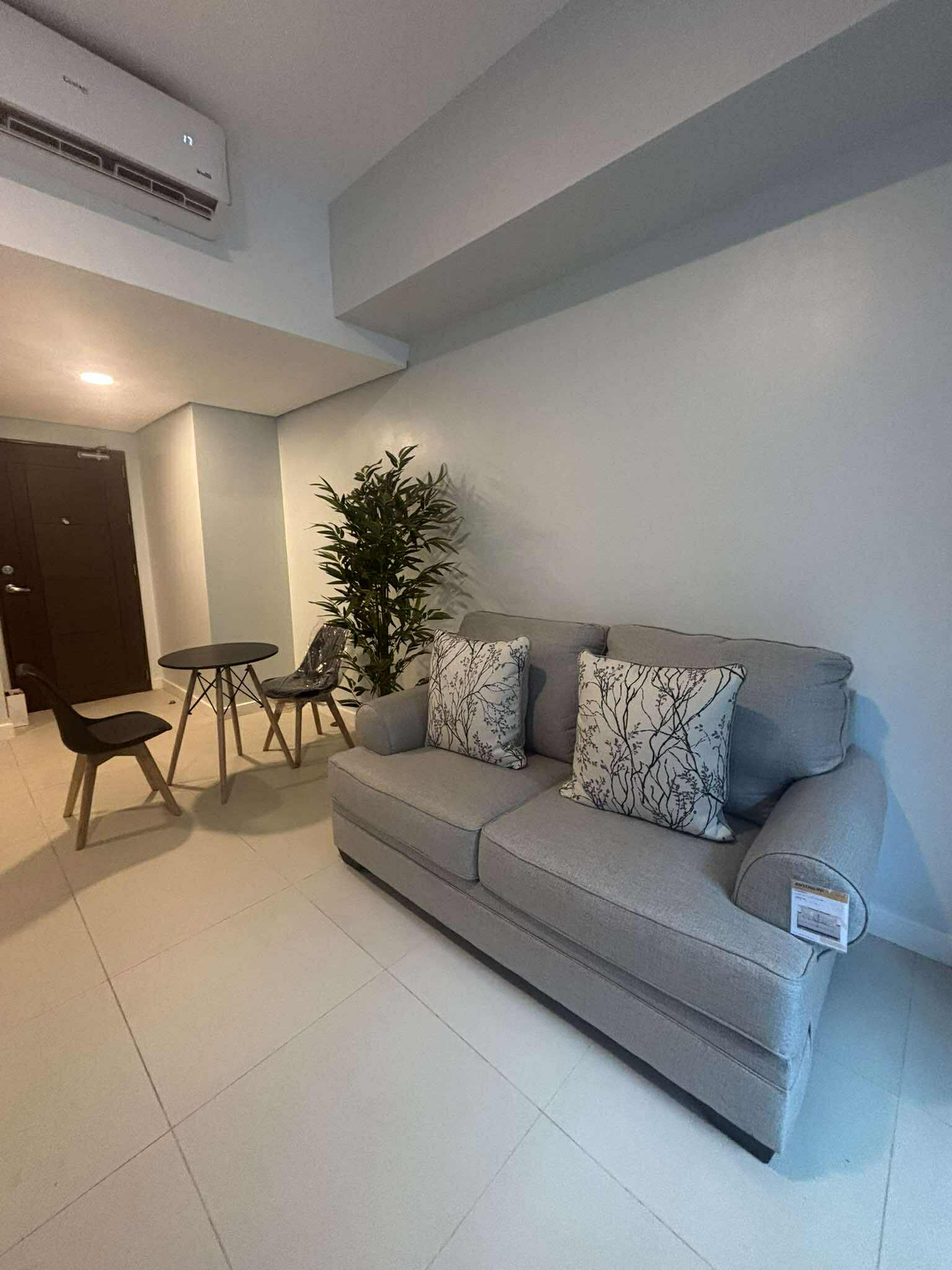 1Bedroom-Condominium https://rent.ph/uploads/0019/19777/2025/10/10/1000019901.jpg