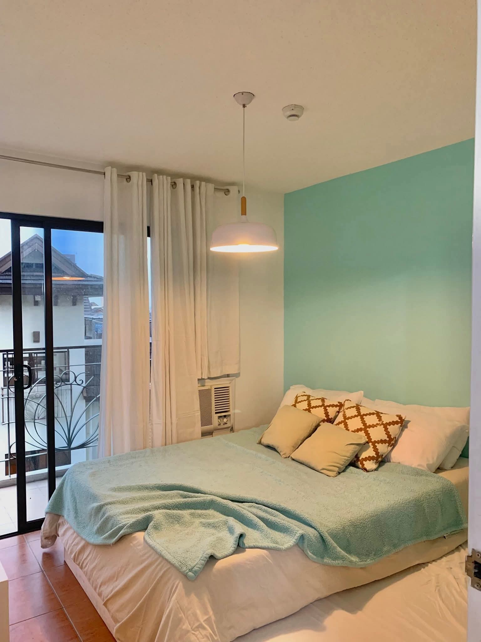 2Bedroom-Condominium https://rent.ph/uploads/0019/19777/2025/10/12/1000020167.jpg