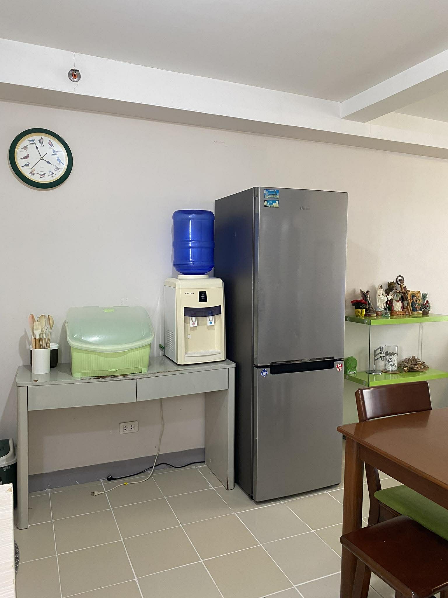 2Bedroom-Condominium https://rent.ph/uploads/0019/19777/2025/11/13/1000024701.jpg