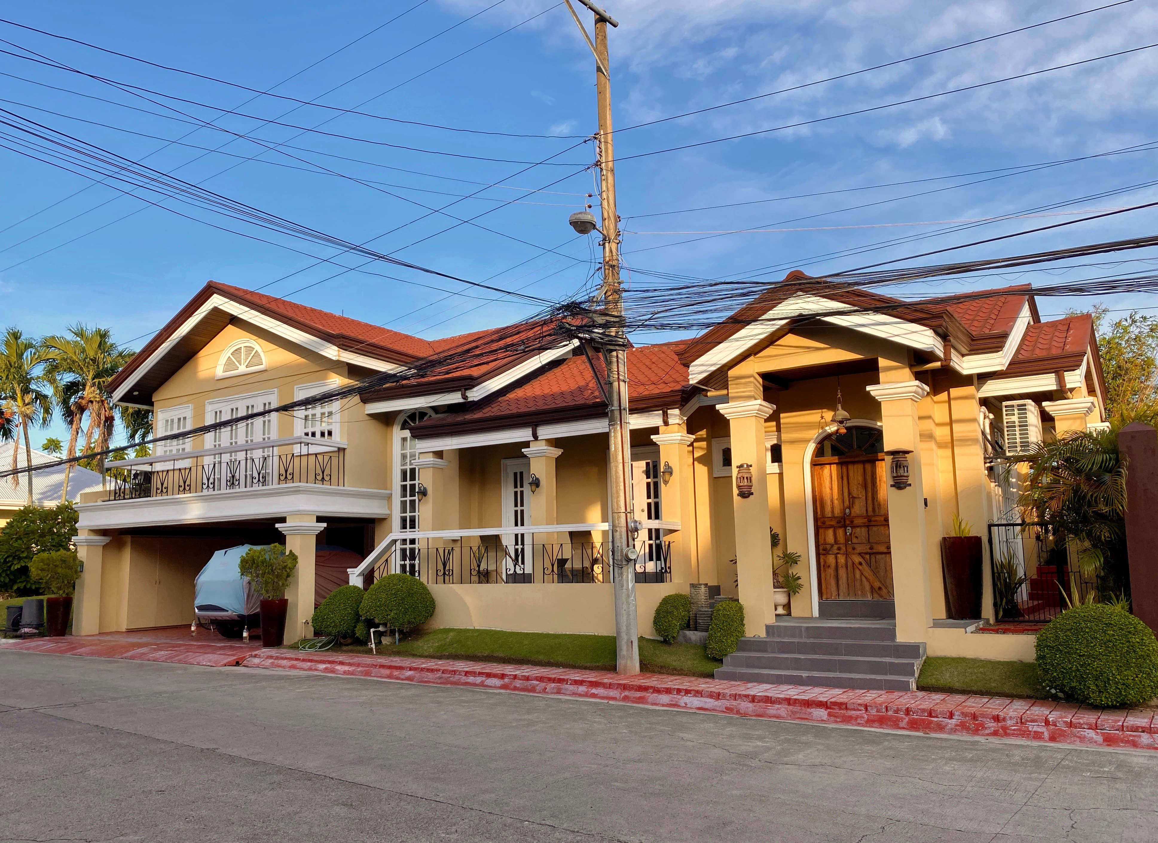 Elegant 4-Bedroom Home in Lapu-Lapu City https://rent.ph/uploads/0021/21108/2025/08/20/20250808-150510656-ios.jpg