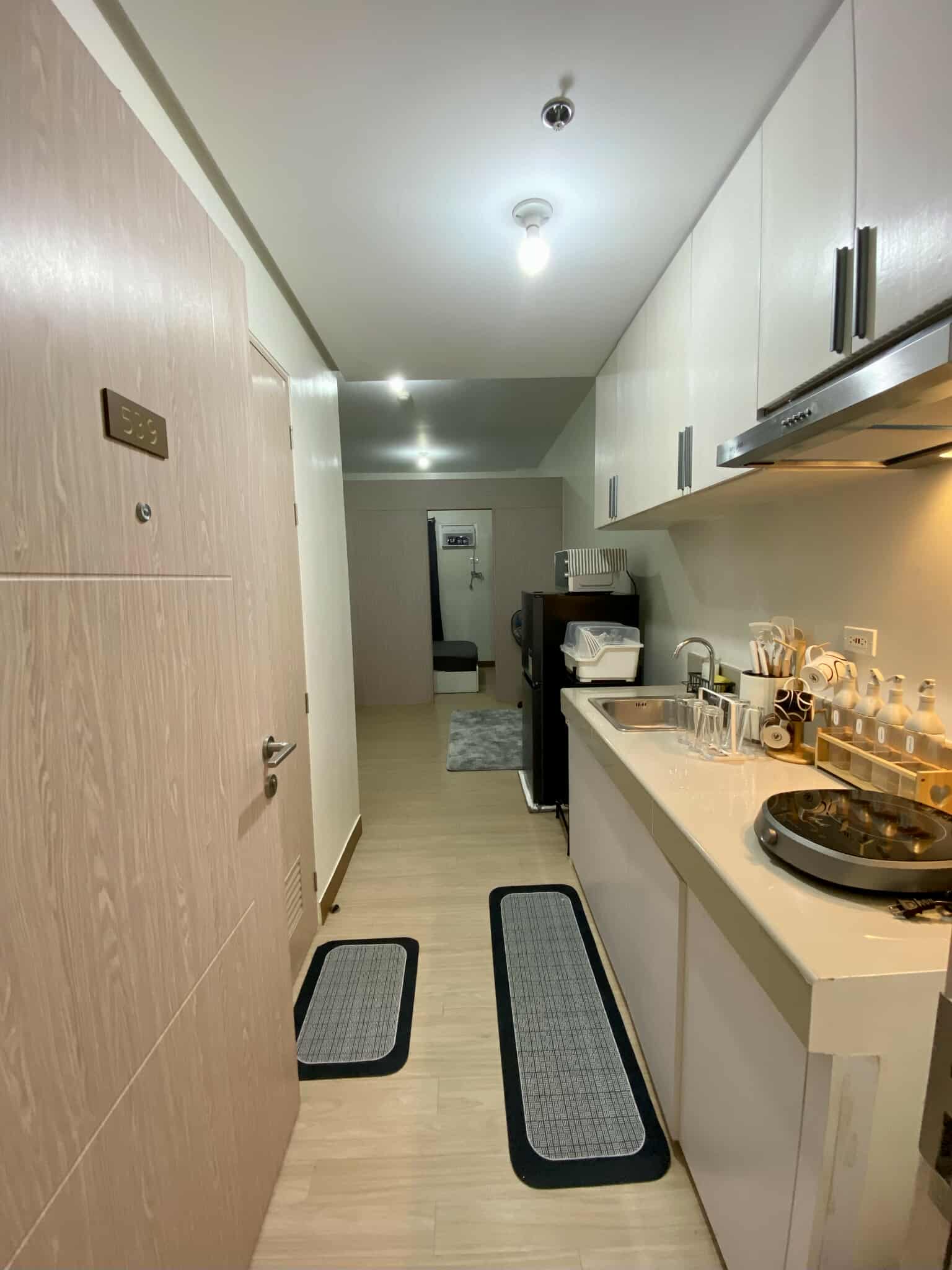 1BR Fully Furnished Condo in Trees Residences, Walking Distance to Fairview Terraces/SM Fairview Q.C. https://rent.ph/uploads/0021/21135/2025/11/06/1000024967.jpg