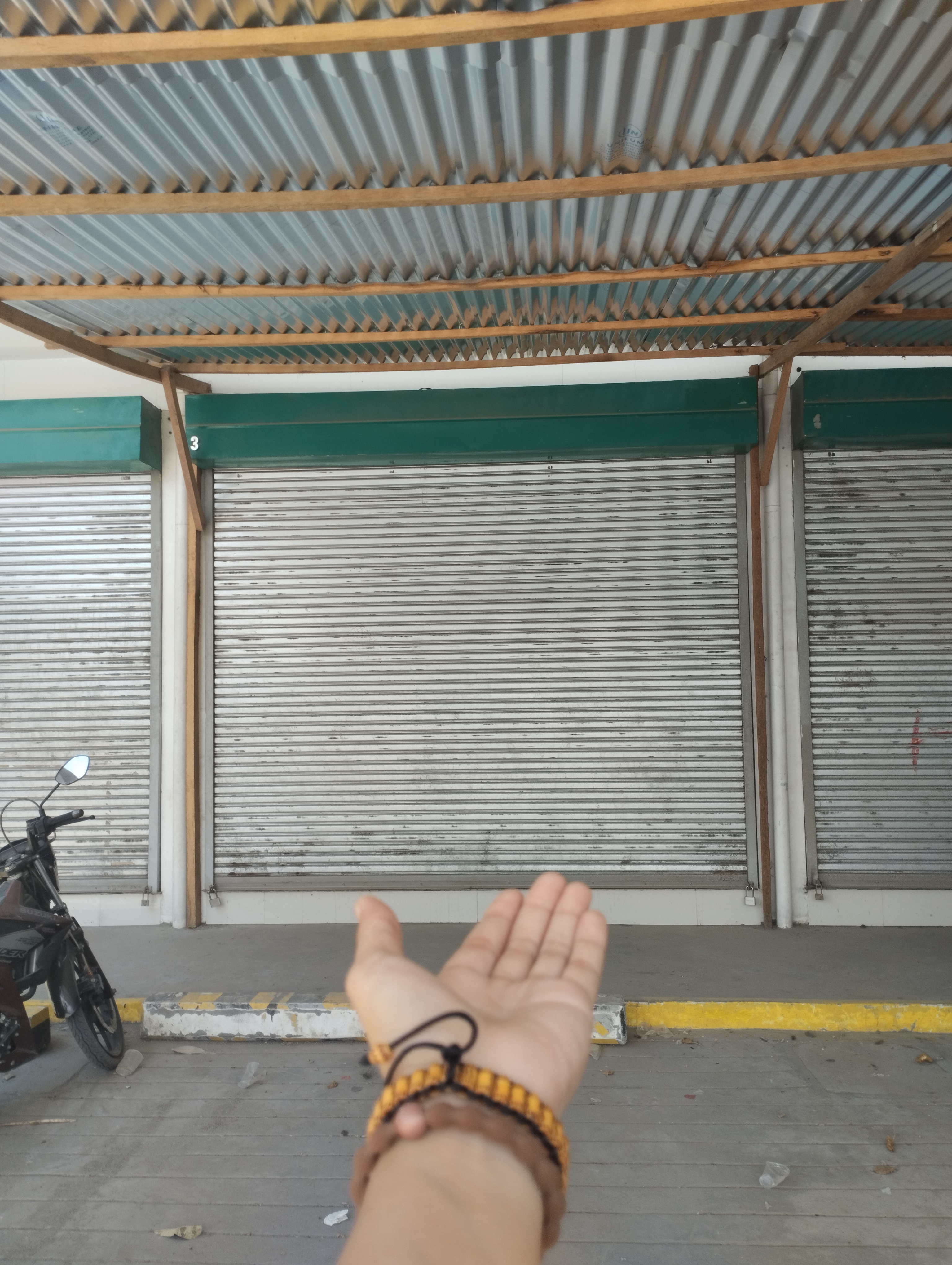 4 Door Commercial Spaces https://rent.ph/uploads/0021/21669/2026/03/25/img-20260324-1239381.jpg