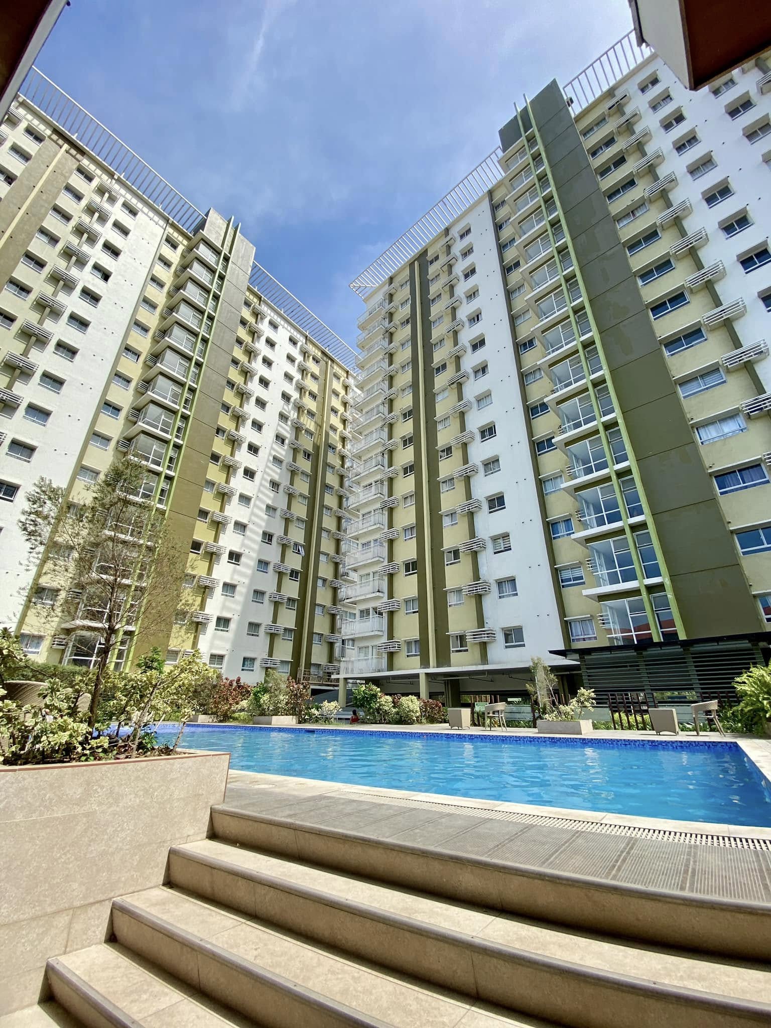 Rent Condo Near Gaisano & Ayala https://rent.ph/uploads/0022/22043/2025/11/03/cdc679bebbe282e170ab6fe0dca8445e1.jpg