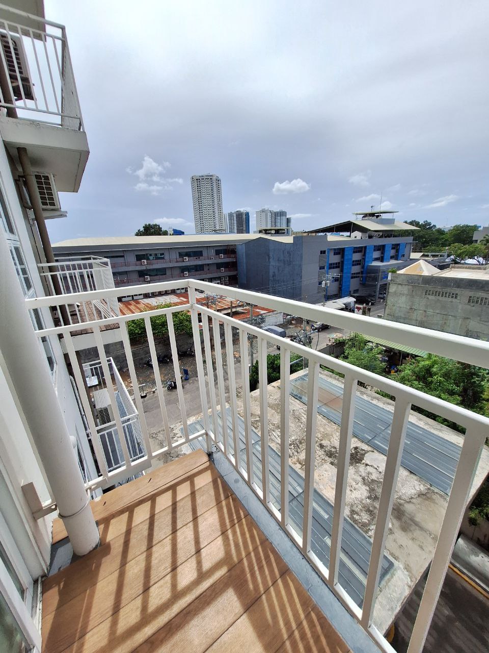 The Perfect Pet Friendly Studio Unit with Balcony for Rent in Davao City https://rent.ph/uploads/0022/22387/2025/12/20/img-20251218-112901-7311.jpg
