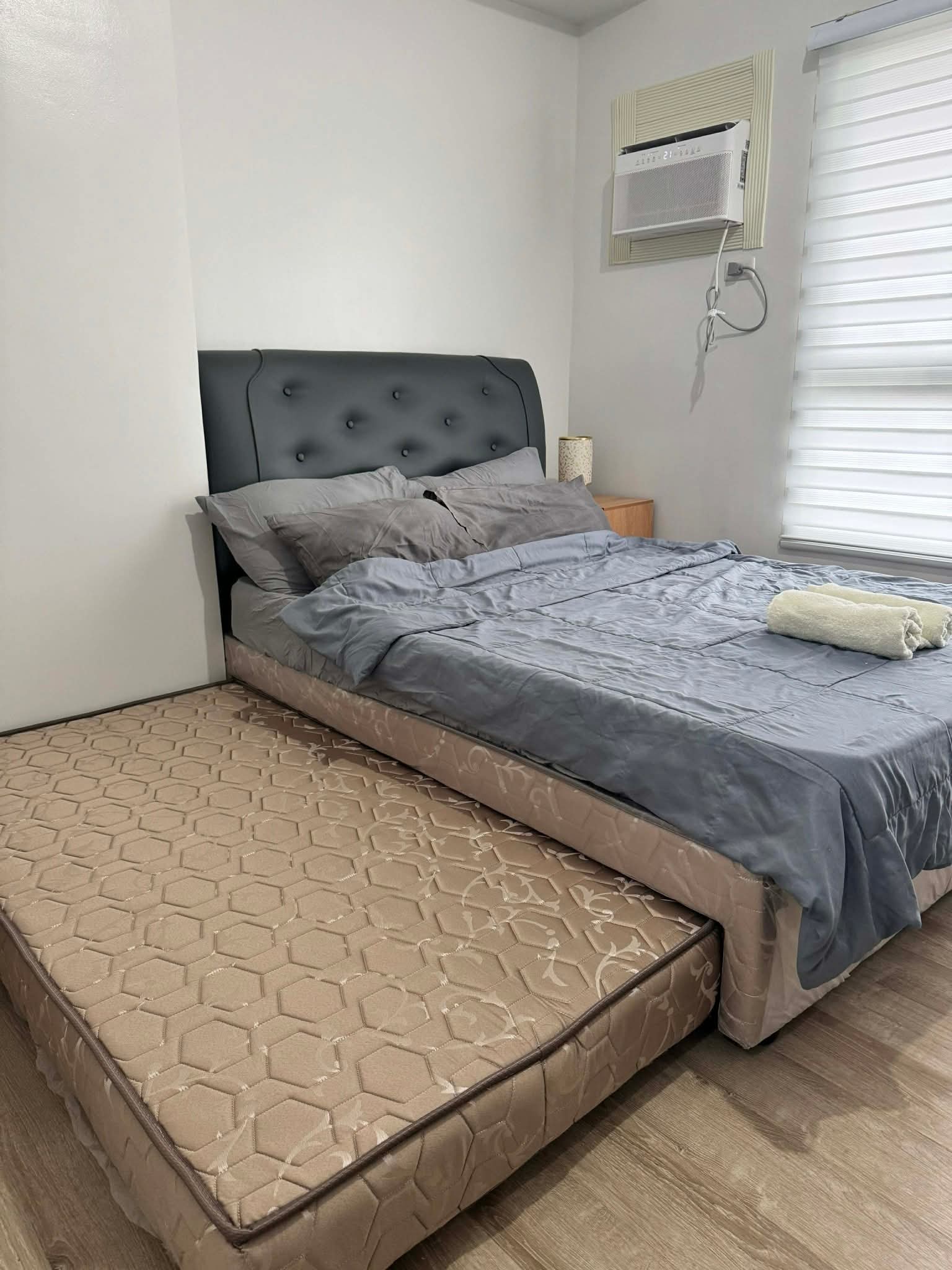 Condominium unit https://rent.ph/uploads/0022/22466/2025/12/10/1000020576.jpg