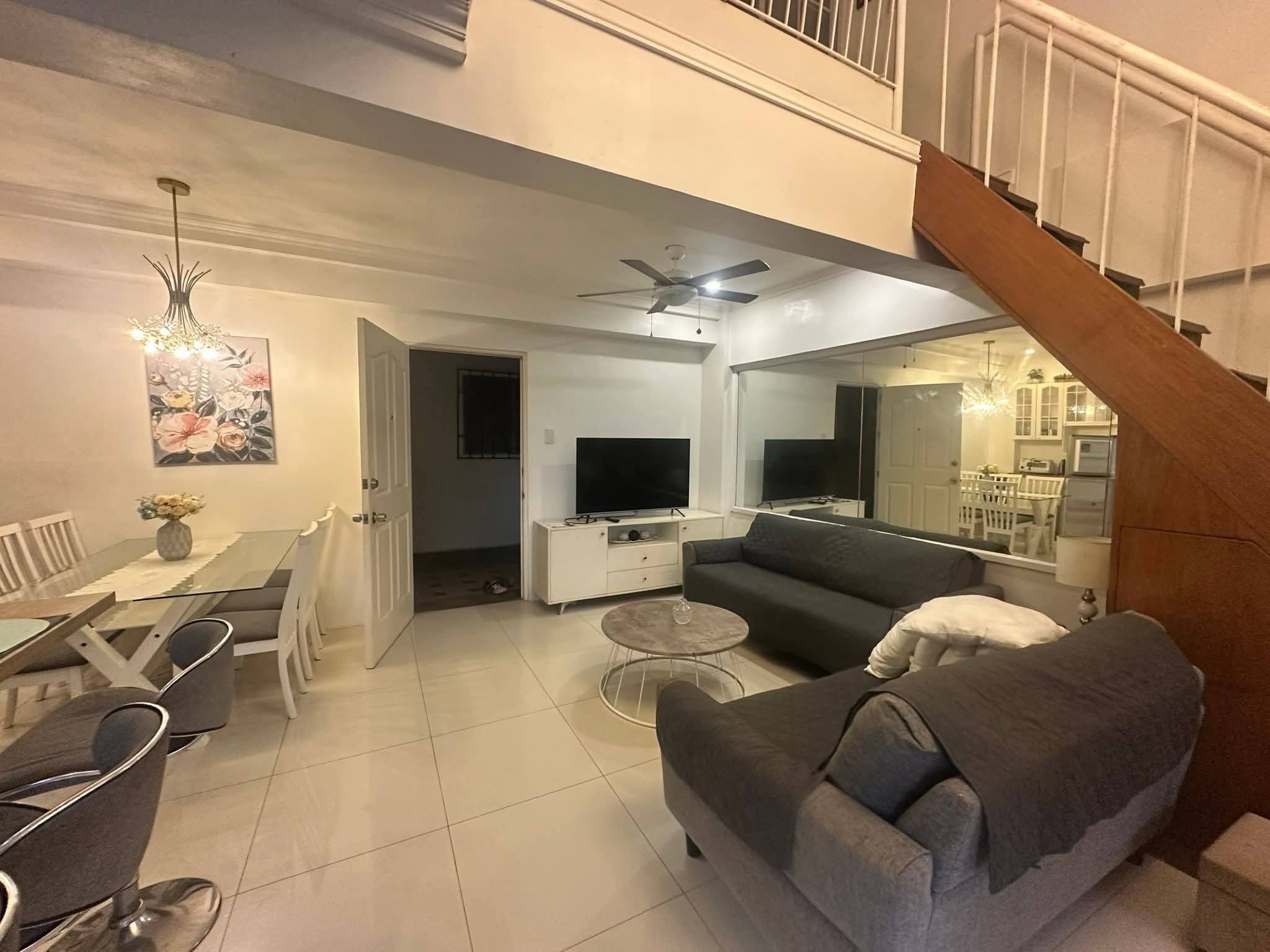 2 Bedrooms Loft Condo in Mactan Oasis https://rent.ph/uploads/0022/22575/2026/04/07/1000065759.jpg