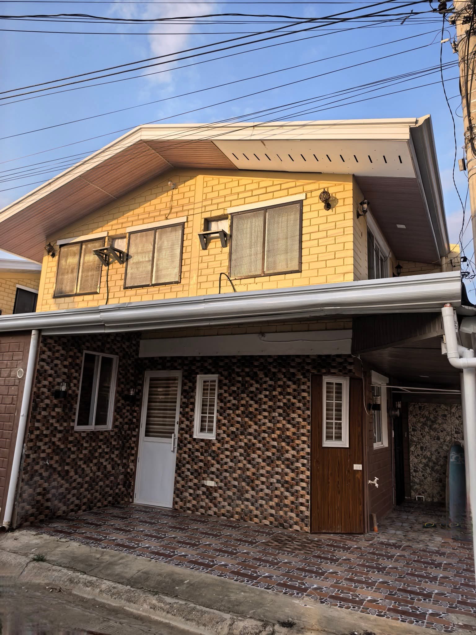 NEWLY RENOVATED TWO STOREY HOUSE AND LOT FOR RENT IN COLORADO DOS JUBAY, LILOAN https://rent.ph/uploads/0023/23066/2026/04/07/inbound9222886266442507991.jpg
