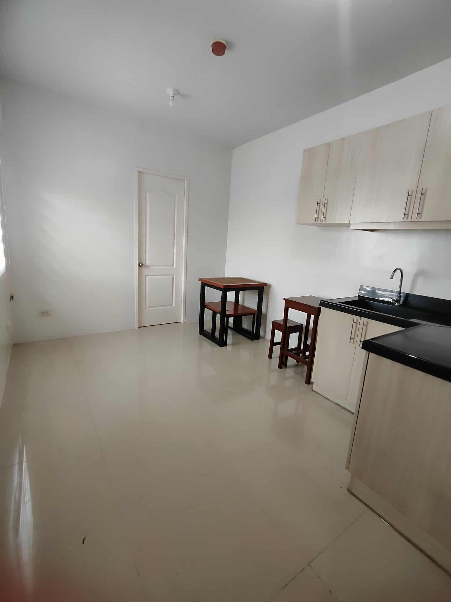 1BR condo with parking for rent https://rent.ph/uploads/0023/23583/2026/03/27/653736680-942953071791529-5729396235066322067-n.jpg